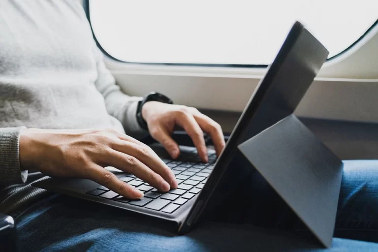 Cách Khóa Bàn Phím Laptop Win 11