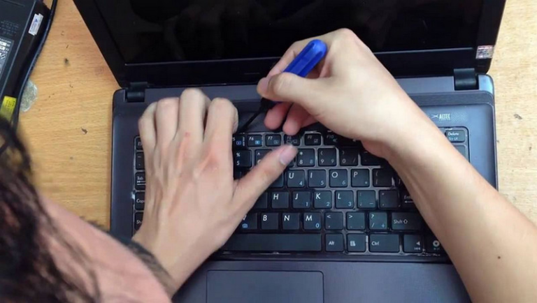 Giá Bàn Phím Laptop Acer