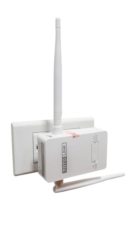 "Cắm thiết bị vào ổ điện nơi có sóng wifi gốc khỏe nhất"
