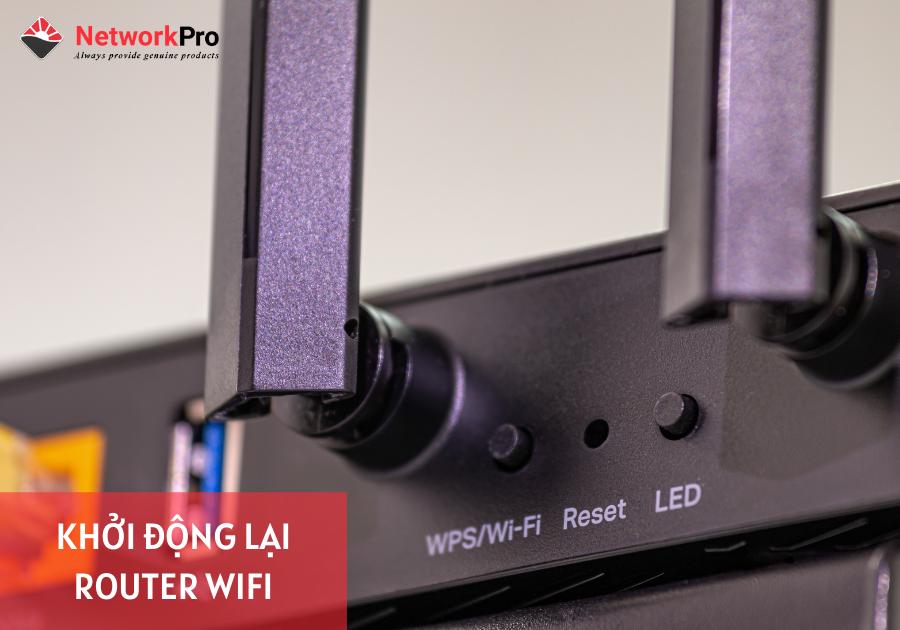 khởi động lại router