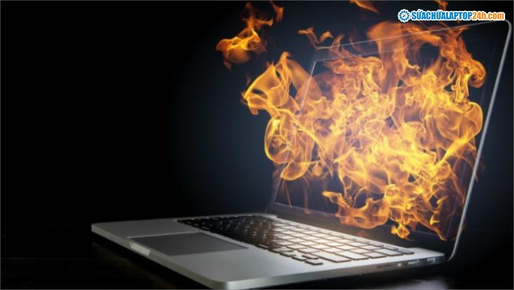 Laptop hoạt động quá công suất
