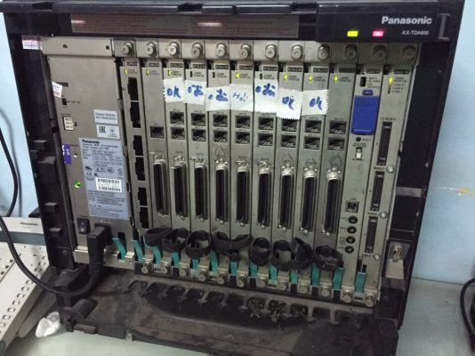 Kỹ thuật viên bảo dưỡng tổng đài điện thoại nội bộ tại TPHCM, tối ưu cấu hình và kiểm tra nguồn